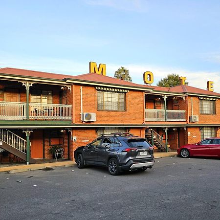Poet'S Recall Motel Gundagai Exterior photo